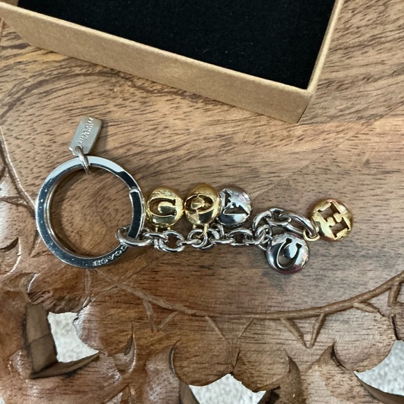 COACH SILVER/GOLD KEY CHAIN KEY FOB! - Picture 4 of 6